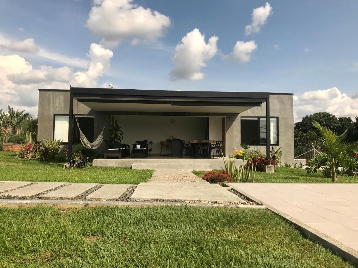 Torcaza Casa De Campo Quimbaya Exterior photo